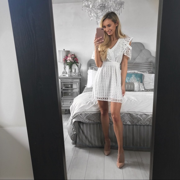 White One-Shoulder Guipure-Lace Mini Dress - Picture 8 of 8